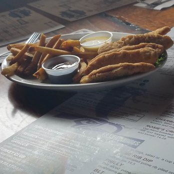 Daman's Bar and Grill - Sports Bars Near Me - Redmond, Washington