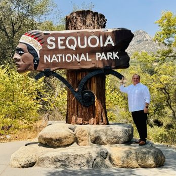 Wuksachi Lodge - Obligatory photo as you enter. - Hotels Near Me - Sequoia National Park, California Wuksachi Lodge - Obligatory photo as you enter. - Hotels Near Me - Sequoia National Park, California