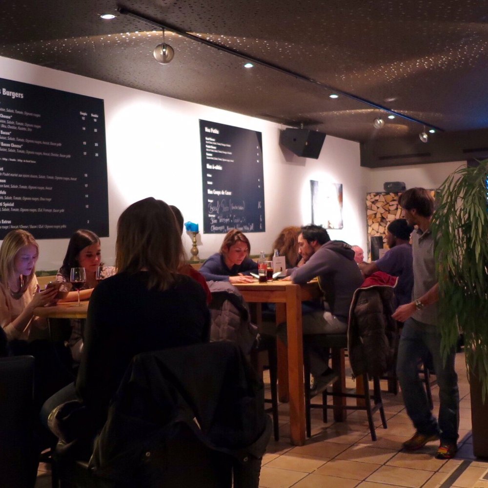 Burger Lounge - Burgers Near Me - Chermignon, VS Burger Lounge - Burgers Near Me - Chermignon, VS
