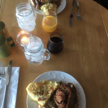 A Newfound Bed & Breakfast - Bananas foster french toast and omelette - Hotels Near Me - Bristol, New Hampshire