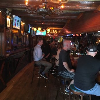 The Lodge Tavern - Bar lodge - Dive Bars Near Me - Chicago, Illinois