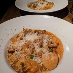 Anthony J's Bistro - Scallop penne with a vodka cream sauce