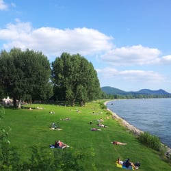 sandy beach - Traumhafte Lage, links der Beach-Club