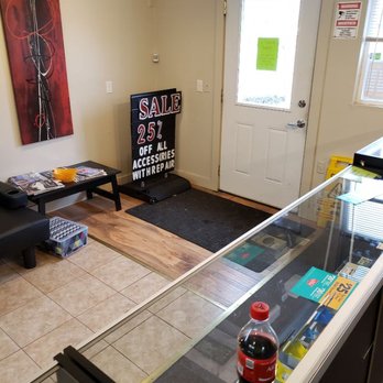 The Cell Fix - Entrance - Electronics Repair Near Me - La Grande, Oregon