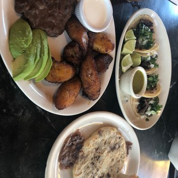 La Cabaña - Honduran Near Me - Seattle, Washington