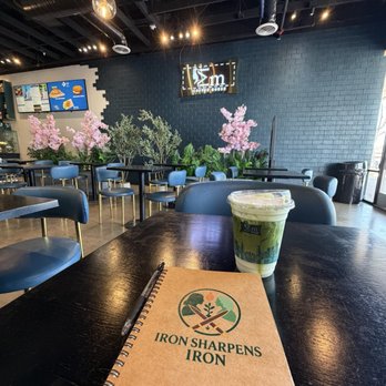 Em Coffee House - Salted Vanilla Cream Matcha - Coffee & Tea Near Me - San Diego, California