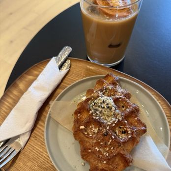 Haan Coffee - Everything croffle and SJ latte - Coffee Roasteries Near Me - Orlando, Florida