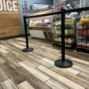 Jersey Mike's Subs - Eating area - Fast Food Near Me - Mesa, Arizona