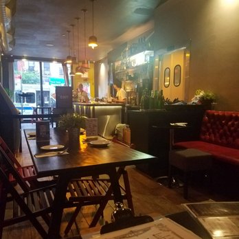 A Gusto Thai Bistro - Cafes Near Me - Brooklyn, New York