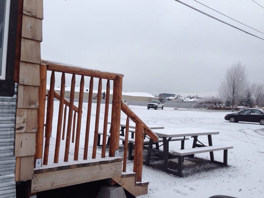 Bend Burgz N Dogz by null