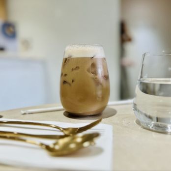 Lysee - Latte - Desserts Near Me - New York, New York