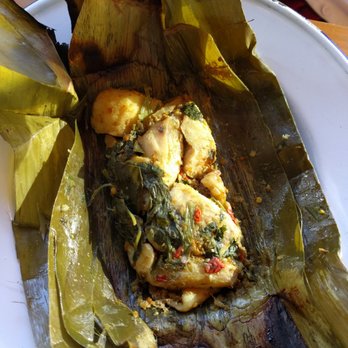 Immm Rice and Beyond - Fish in banana leaf with Thai spices and basil - Thai Near Me - Chicago, Illinois
