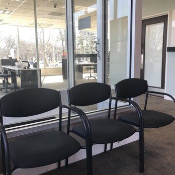 LensCrafters - Waiting area - Eyewear & Opticians Near Me - Valley Stream, New York