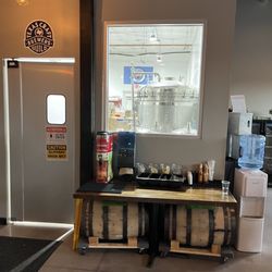 28 Songs Brewhouse + Kitchen - Brewery