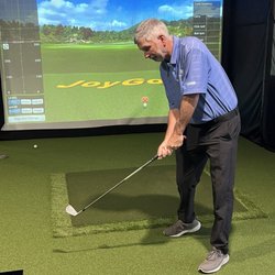 Jim Hartnett Golf - Jim showing proper positioning
