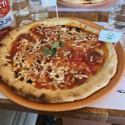 Gluten free with vegan cheese. Crust really hard