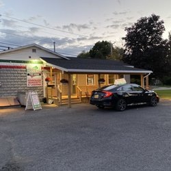 Bernardo's Pizzeria - Come in and enjoy Takeout, Sit-down outside currently, or Delivery