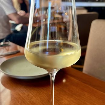 Madera - Sauvignon Blanc - New American Near Me - Menlo Park, California Madera - Sauvignon Blanc - New American Near Me - Menlo Park, California