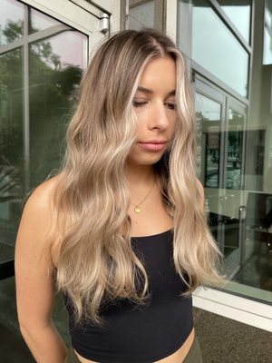 CHELSEA ROSE SALON - Specializing in hand tied extensions and lived in color CHELSEA ROSE SALON - Specializing in hand tied extensions and lived in color