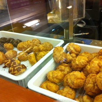 Beard Papa's - Cream Puffs - Bakeries Near Me - Los Angeles, California Beard Papa's - Cream Puffs - Bakeries Near Me - Los Angeles, California