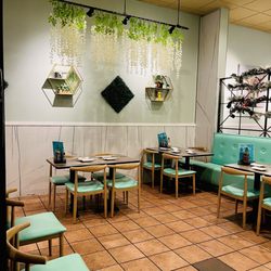 Pho Noodle Station - Inside