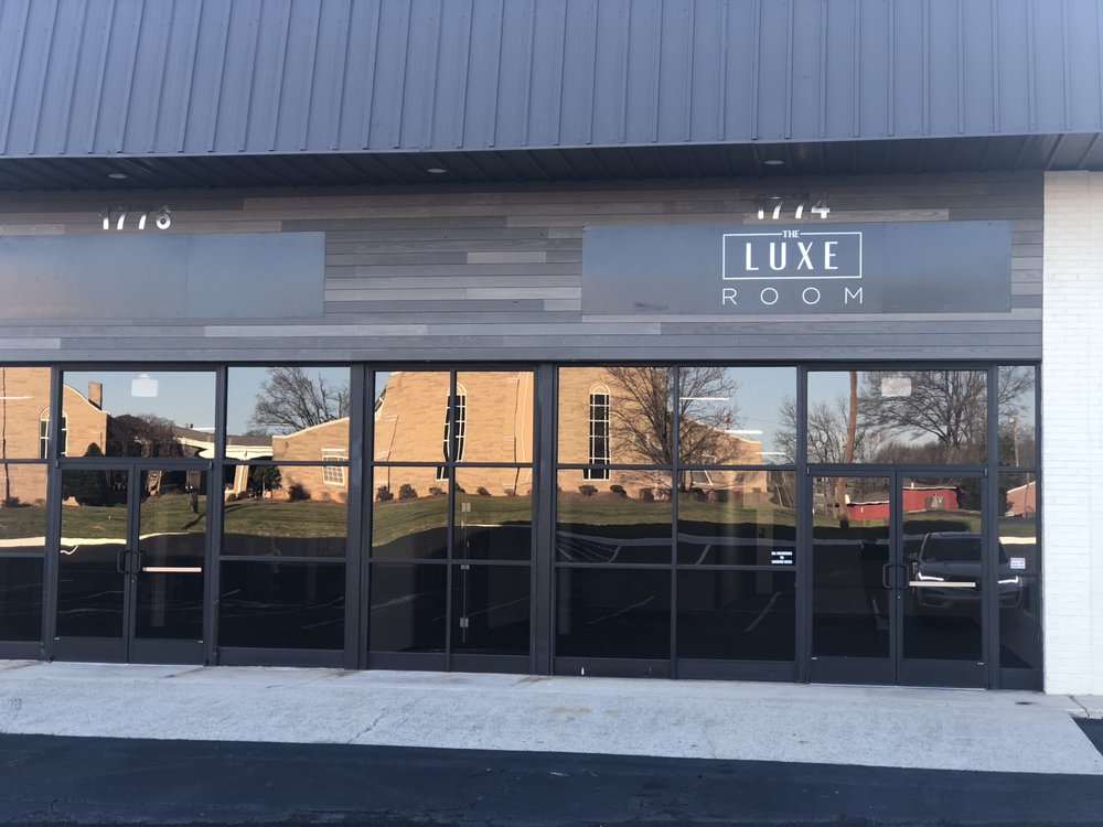 LUXE ROOM 1774 Dale Earnhardt Blvd, Kannapolis, North Carolina