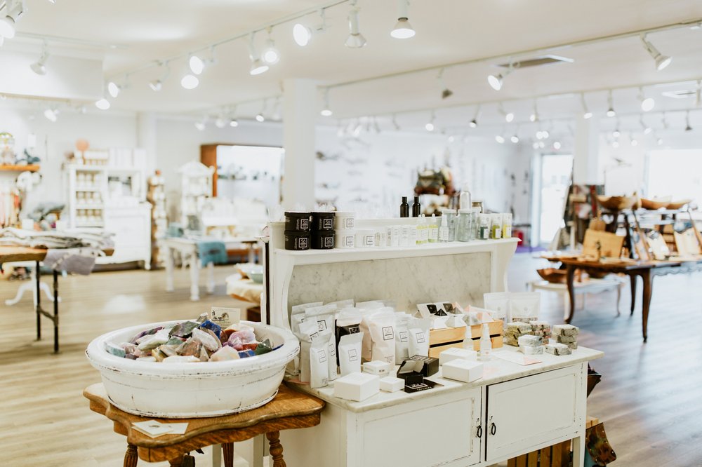 MUSSELS & MORE POTTERY Updated August 2024 1761 Island Highway