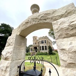 City of Waco - The Castle!