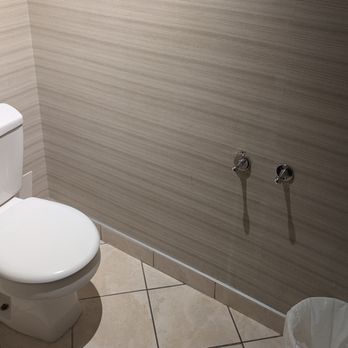 Hôtel Le Chablis - 25 octobre 2024 / chambre 120 - Hotels Near Me - Montreal, Quebec Hôtel Le Chablis - 25 octobre 2024 / chambre 120 - Hotels Near Me - Montreal, Quebec