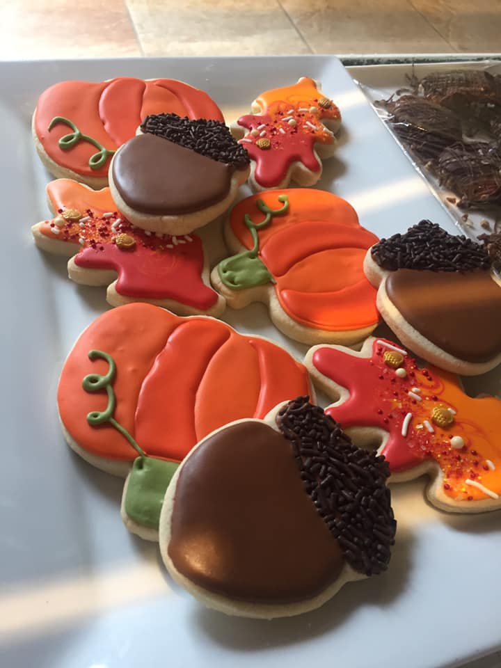 Confectionately Yours Logo