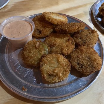 Como Smoke and Fire - Fried green tomatoes came out HOT! But they were yummy. - Barbeque Near Me - Columbia, Missouri