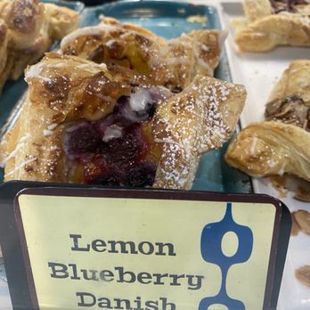 Bee’s Bakery Cafe - Bakeries Near Me - Oakhurst, California Bee’s Bakery Cafe - Bakeries Near Me - Oakhurst, California