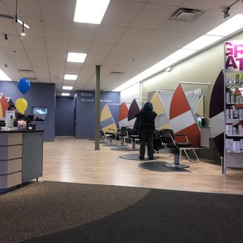 Great Clips - Right side of salon sitting at front looking back - Hair Salons Near Me - Tarentum, Pennsylvania Great Clips - Right side of salon sitting at front looking back - Hair Salons Near Me - Tarentum, Pennsylvania