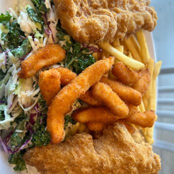 California Fish Grill - Seafood Near Me - Pasadena, California California Fish Grill - Seafood Near Me - Pasadena, California
