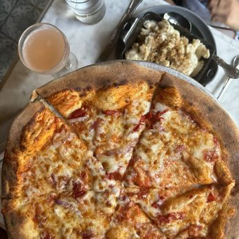 Harp & Crown - pizza + mac and cheese + drinks - New American Near Me - Philadelphia, Pennsylvania Harp & Crown - pizza + mac and cheese + drinks - New American Near Me - Philadelphia, Pennsylvania