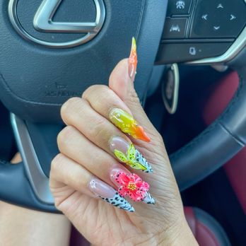 Diva Nails & Spa - Nail Salons Near Me - San Diego, California