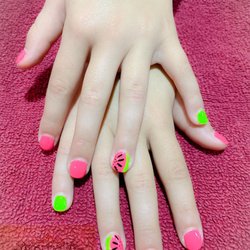 Paradise Nails