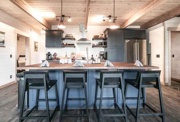 NW Comfy Cabins Vacation Rentals by null