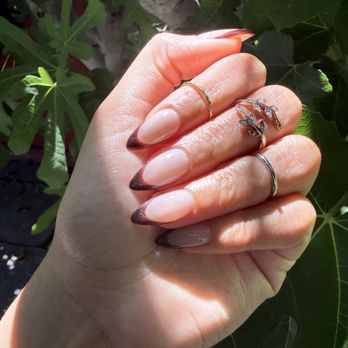 Aria Nail Bar - Nail Salons Near Me - Hayward, California