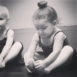 Ashley's Performing Arts Center - Preschool Ballet Class