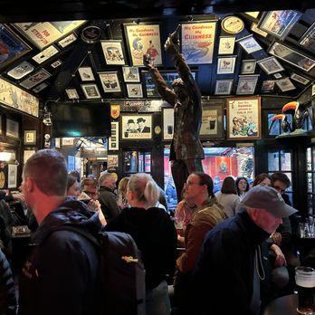 The Temple Bar - Pubs Near Me - Dublin, D