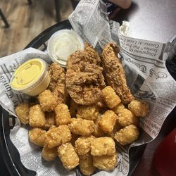 Locals Tavern - Chicken Tenders