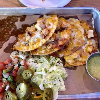 BoomerJack's Grill - Chicken fajita nachos with avocado sauce - Sports Bars Near Me - Bedford, Texas