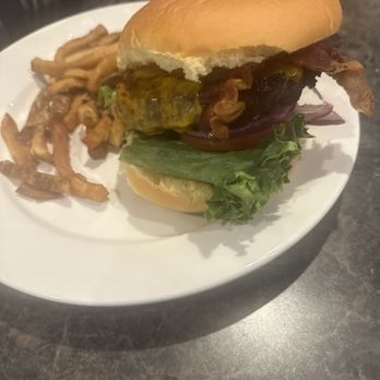 Bubba's Gourmet Burghers & Beer - Burgers Near Me - Canonsburg, Pennsylvania