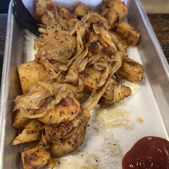 Little Oak Café - Breakfast Potatoes - Breakfast & Brunch Near Me - Canton, Connecticut Little Oak Café - Breakfast Potatoes - Breakfast & Brunch Near Me - Canton, Connecticut