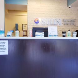 Shin Imaging Center - Fullerton - Receptionist counter.