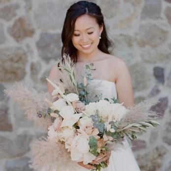 Kelly Mc Events - Summer Malibu Canyon Wedding - Cielo Farms- Photographer- Le Vie - Wedding Planning Near Me