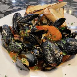 The Argonne House - Mussles