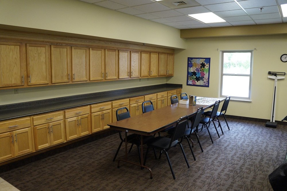 PINE VILLA APARTMENTS Updated September 2024 12 Photos 425 E Warwick Dr, Alma, Michigan