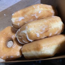 QuikTrip - Glazed donuts 2/$1.50